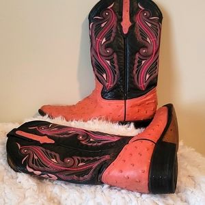 Women black and pink cowboy boots size 27 1/2 equivalent to size 9.